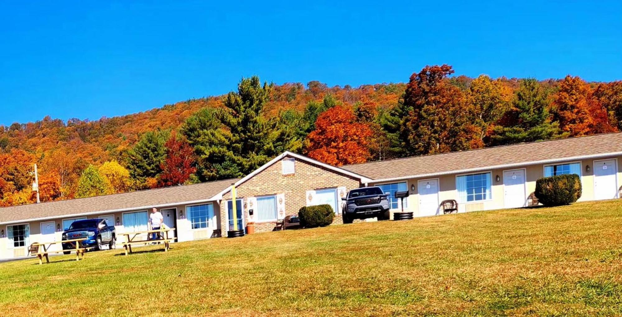 Fox Mountain Inn Max Meadows Екстер'єр фото